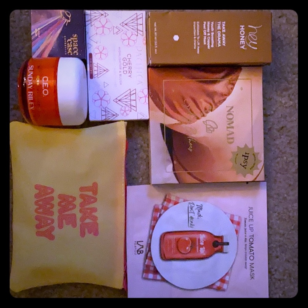 Take Me Away Face Set